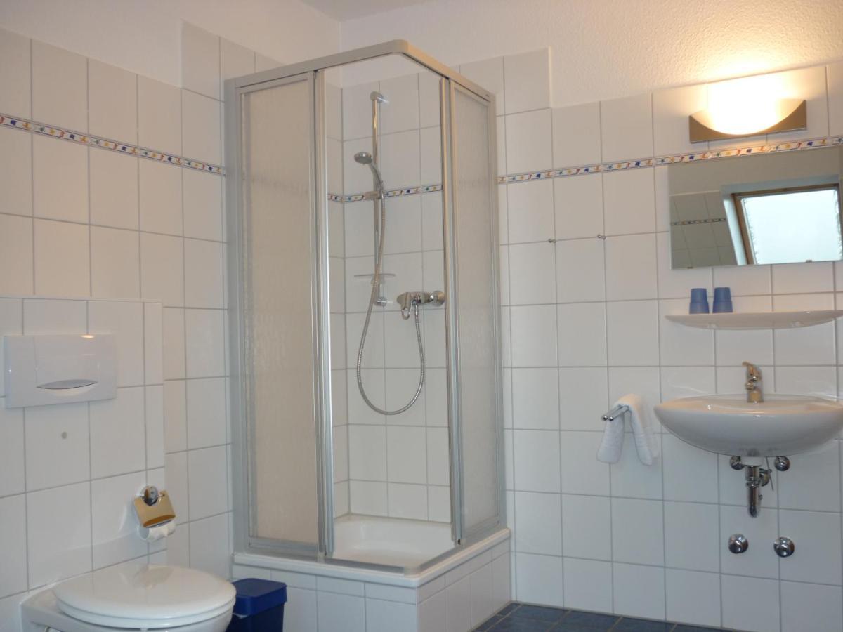 Pension Zum Leuchtturm Bastorf Eksteriør billede